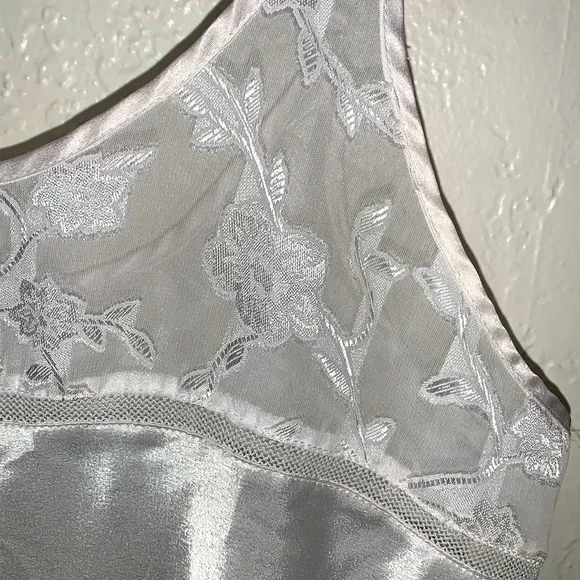 Oscar De La Renta Nightgown Slip - Picture 4 of 7